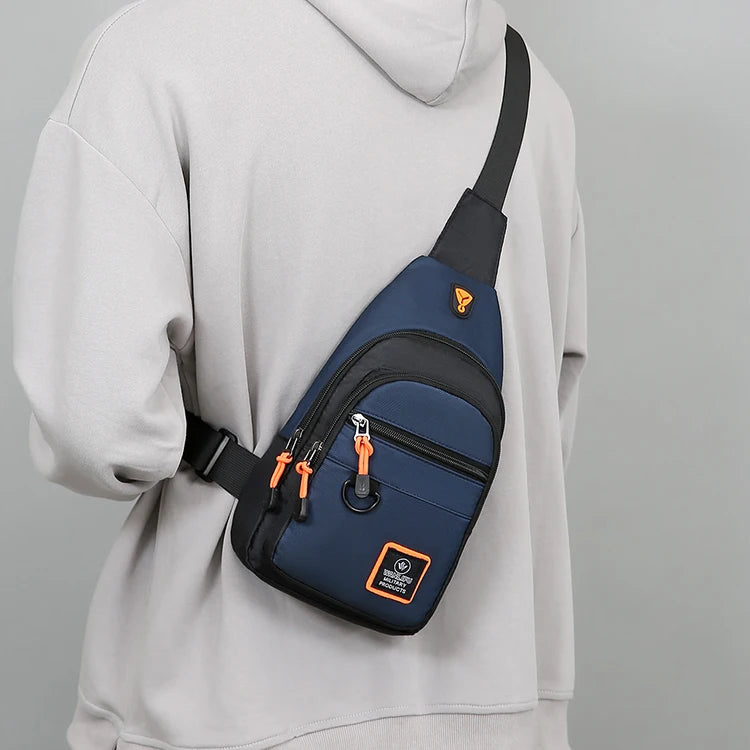 Bolso bandolera impermeable para hombre: ideal para senderismo, ciclismo y viajes.