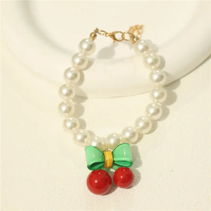 Collar de perlas para mascotas: hecho a mano, diseño de cereza para perros y gatos.
