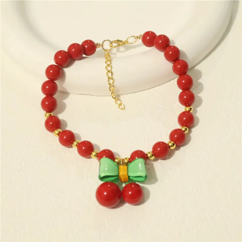 Collar de perlas para mascotas: hecho a mano, diseño de cereza para perros y gatos.