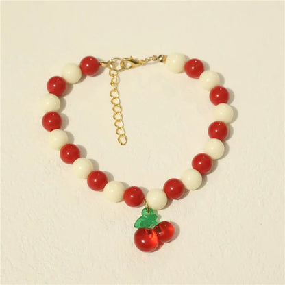 Collar de perlas para mascotas: hecho a mano, diseño de cereza para perros y gatos.