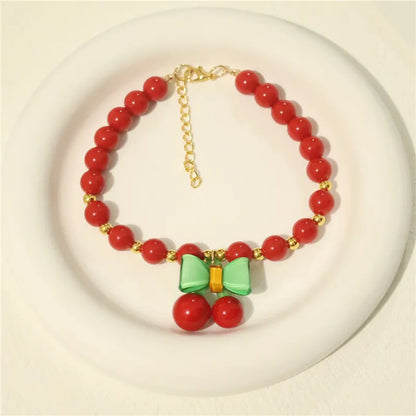 Collar de perlas para mascotas: hecho a mano, diseño de cereza para perros y gatos.
