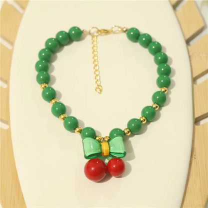 Collar de perlas para mascotas: hecho a mano, diseño de cereza para perros y gatos.