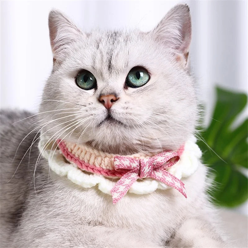Pet bib with bow – Knitted scarf for puppies, dogs &amp; cats