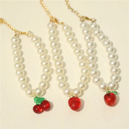 Collar de perlas para mascotas: hecho a mano, diseño de cereza para perros y gatos.