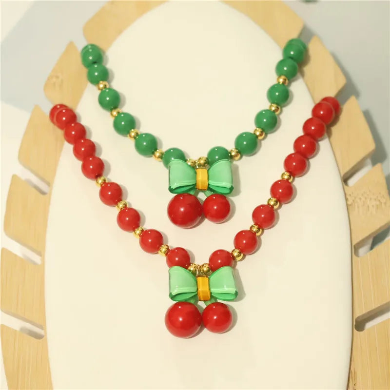 Collar de perlas para mascotas: hecho a mano, diseño de cereza para perros y gatos.
