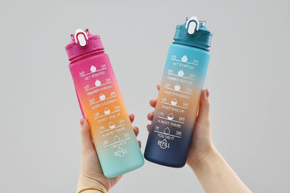 Botella deportiva de 1 l con marcador de tiempo y pajita: motivadora y a prueba de fugas.