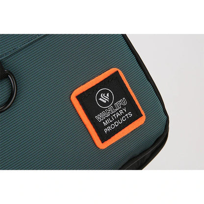 Bolso bandolera impermeable para hombre: ideal para senderismo, ciclismo y viajes.